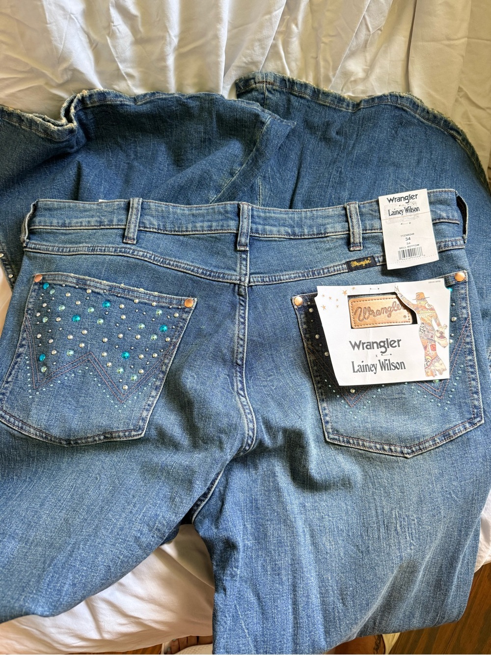 Wrangler Lainey Wilson Women's Blue Embellished Jeans 34x34
